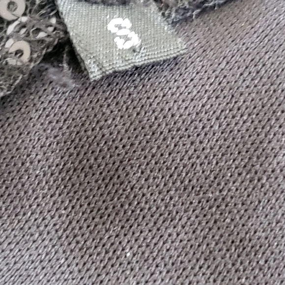 Dress - Picture 7 of 9